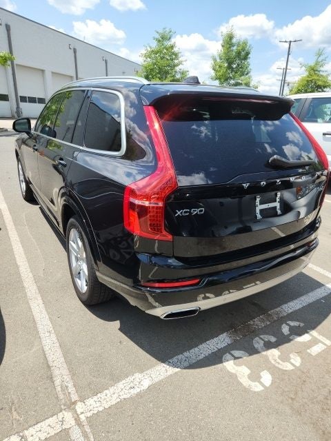 2020 Volvo XC90 T6 Momentum