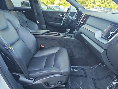 2019 Volvo XC60 T6 Momentum