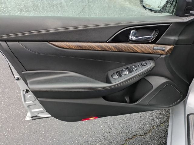 2017 Nissan Maxima Platinum