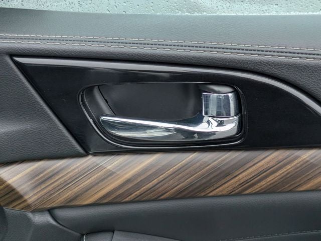 2017 Nissan Maxima Platinum