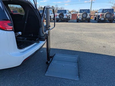 2021 Chrysler Pacifica Touring