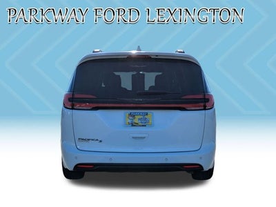 2021 Chrysler Pacifica Touring