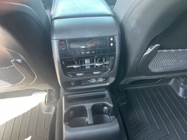 2022 Jeep Grand Cherokee L Laredo