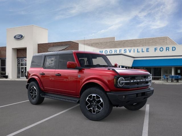 2026 Ford Bronco Outer Banks Matte Black