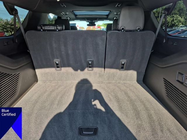 2025 Chevrolet Suburban LT