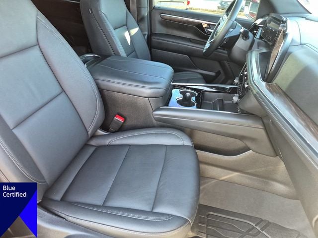 2025 Chevrolet Suburban LT