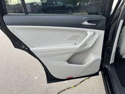 2024 Volkswagen Tiguan 2.0T SE R-Line Black