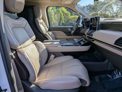 2024 Lincoln Navigator L Reserve