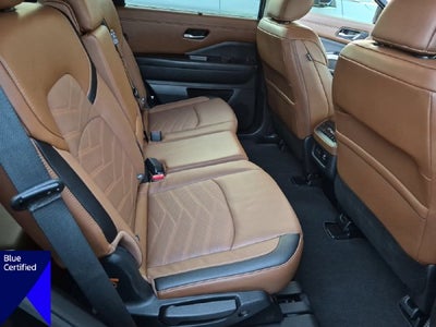 2025 Nissan Pathfinder Platinum