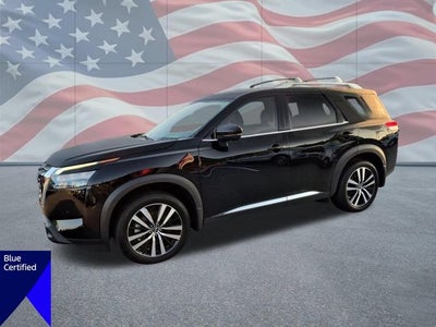 2025 Nissan Pathfinder Platinum