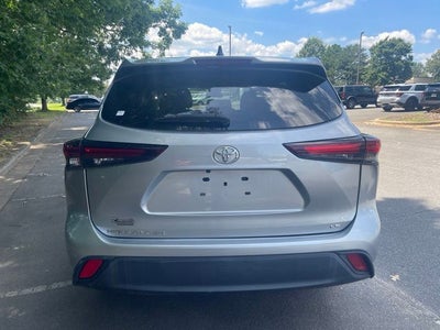 2024 Toyota Highlander LE