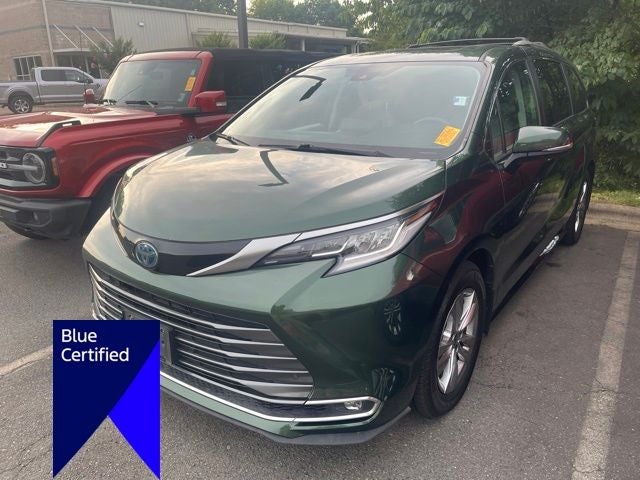 2022 Toyota Sienna Limited 7 Passenger