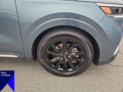 2024 Kia Carnival SX