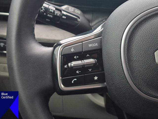 2024 Kia Carnival SX
