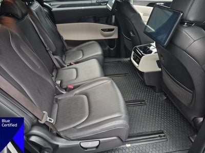 2024 Kia Carnival SX