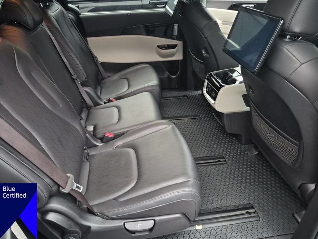 2024 Kia Carnival SX