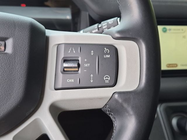 2024 Land Rover Defender 110 SE
