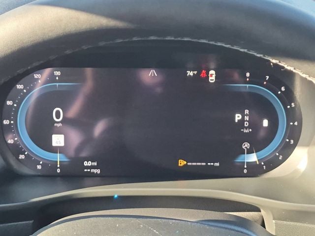 2024 Volvo XC40 B5 Plus Bright Theme
