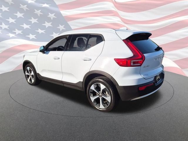 2024 Volvo XC40 B5 Plus Bright Theme